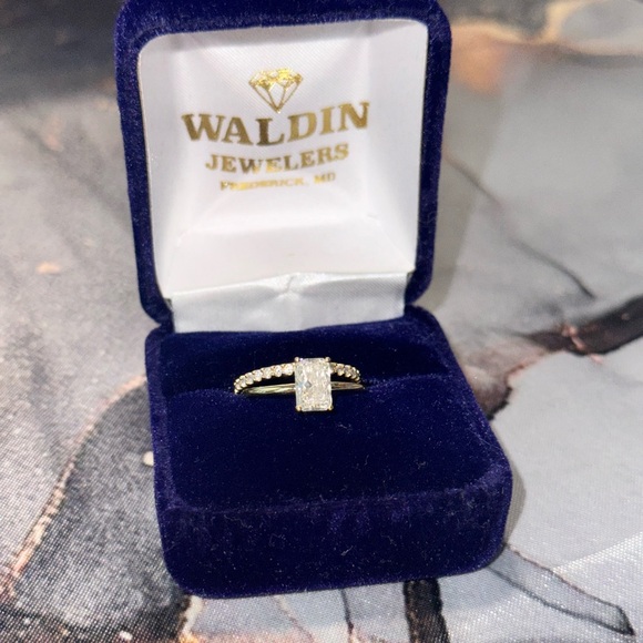 Wedding ring & Band size 6